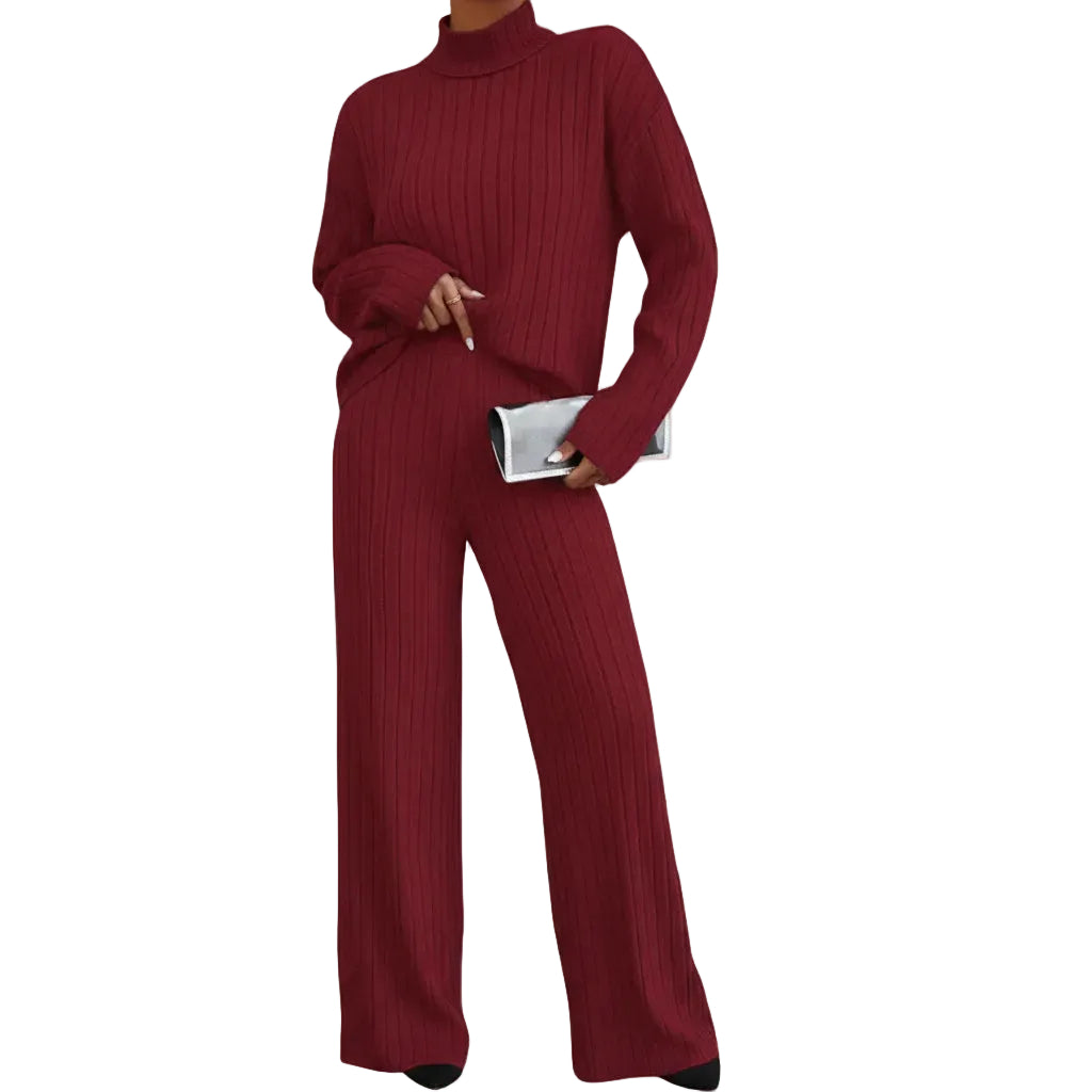 Relaxed fit gray sweater with loose trousers