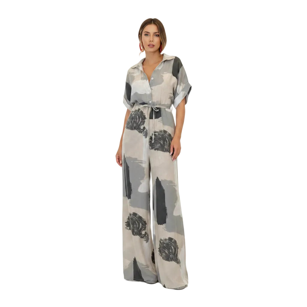 Women's relaxed fit one piece casual outfit